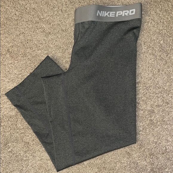 Nike Pro Compression Gray Training Leggings - Picture 1 of 5